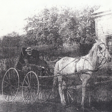 horse-and-buggy-circa-1890s